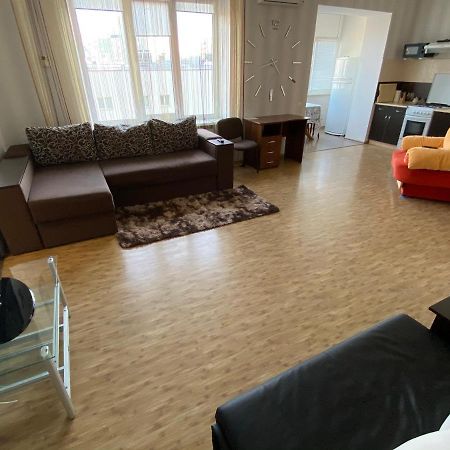 Podillia Modern Apartment Vinnytsia Exterior photo